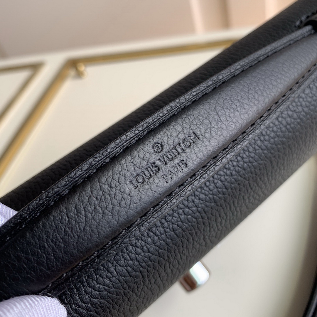M56088  LOCKME CLUTCH, Louis Vuitton LV