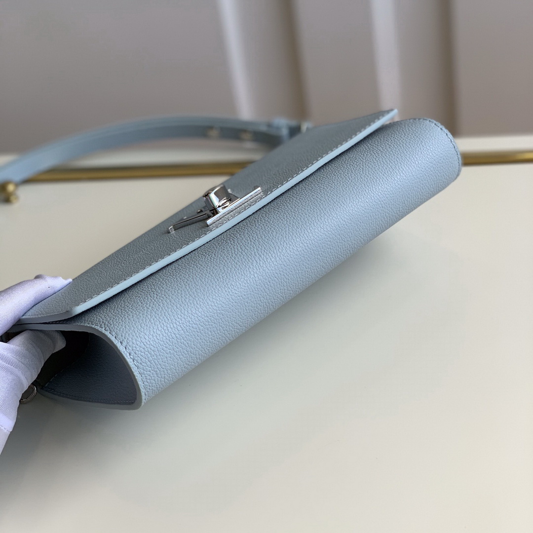 M56136  LOCKME CLUTCH, Louis Vuitton LV