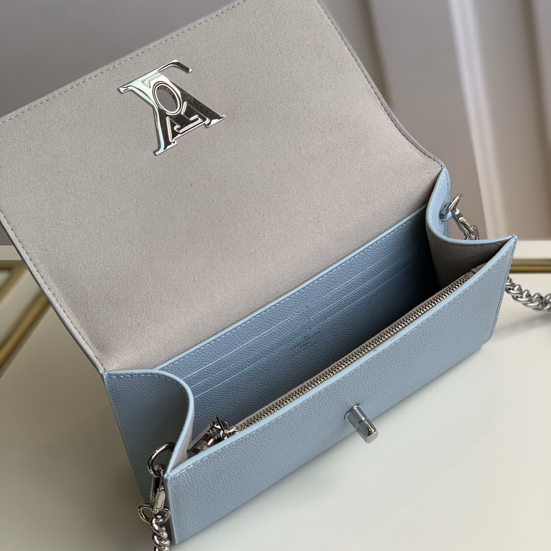 M56136  LOCKME CLUTCH, Louis Vuitton LV