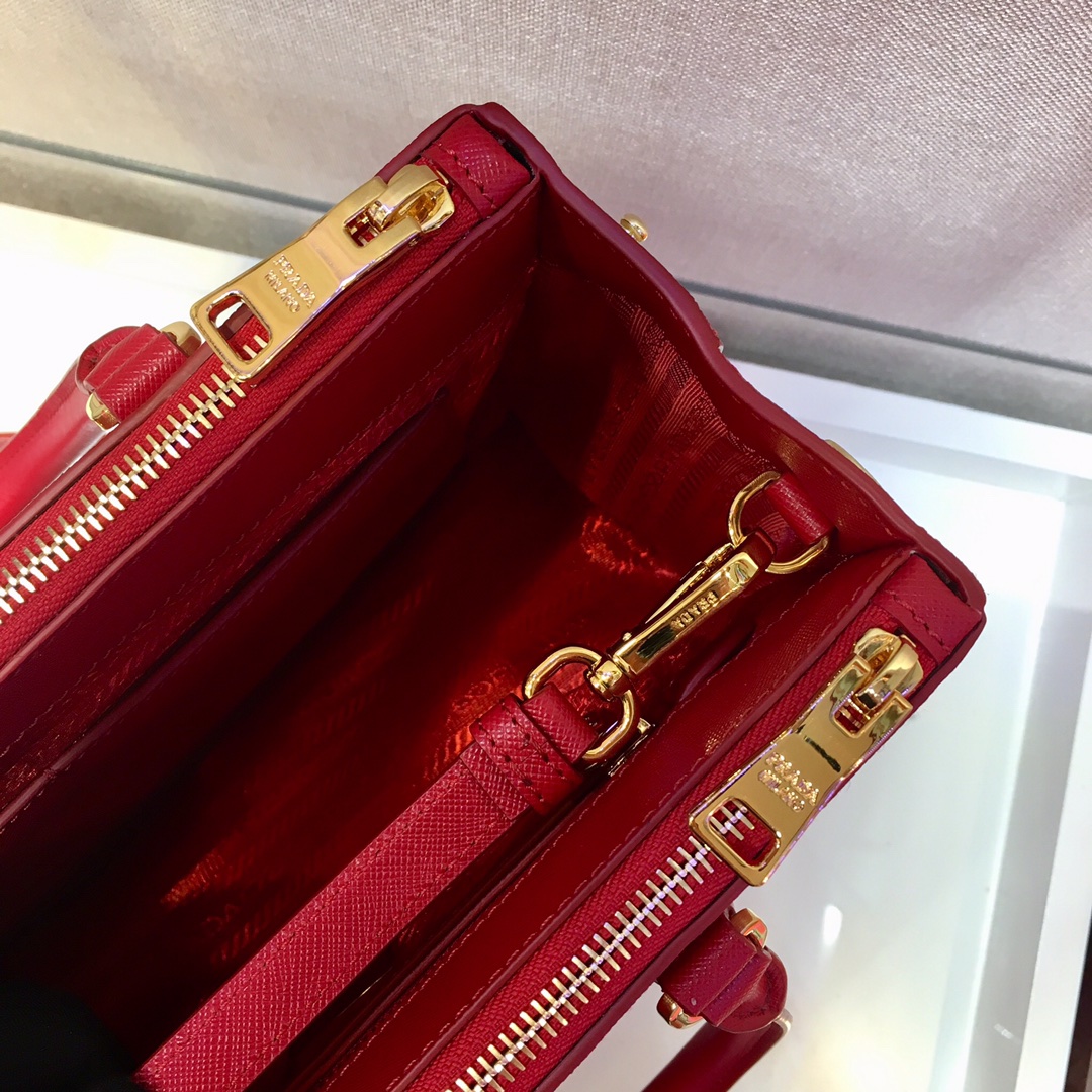 Medium Saffiano Leather Prada Galleria Bag, 1BA274