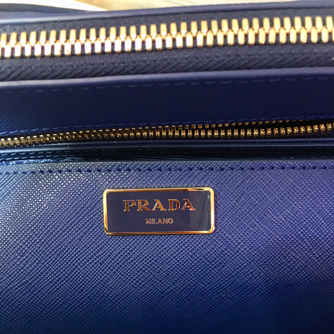 Medium Saffiano Leather Prada Galleria Bag, 1BA274