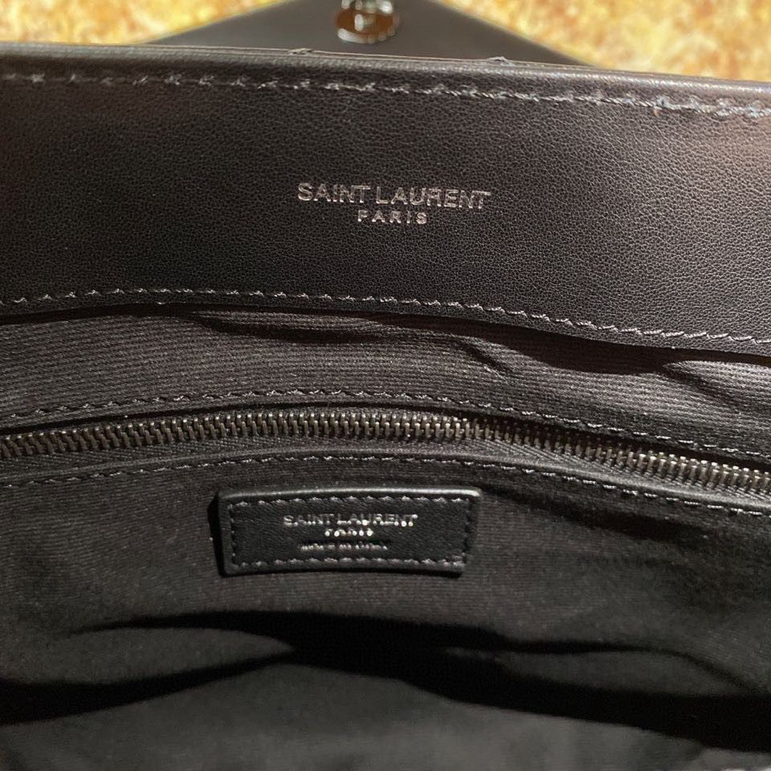 487216, YSL Saint Laurent, MEDIUM LOULOU CHAIN BAG, Y MATELASSÉ LEATHER