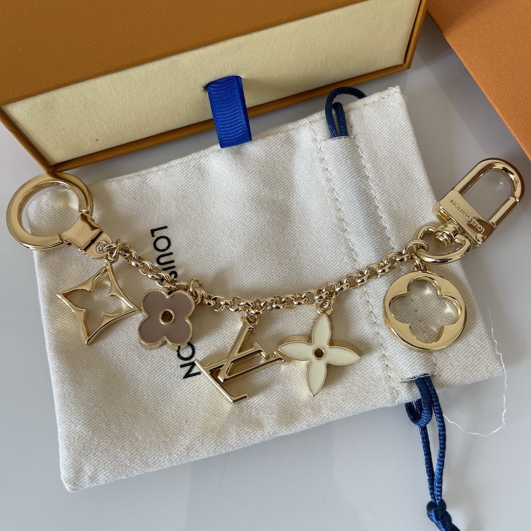 Louis Vuitton LV, key chain
