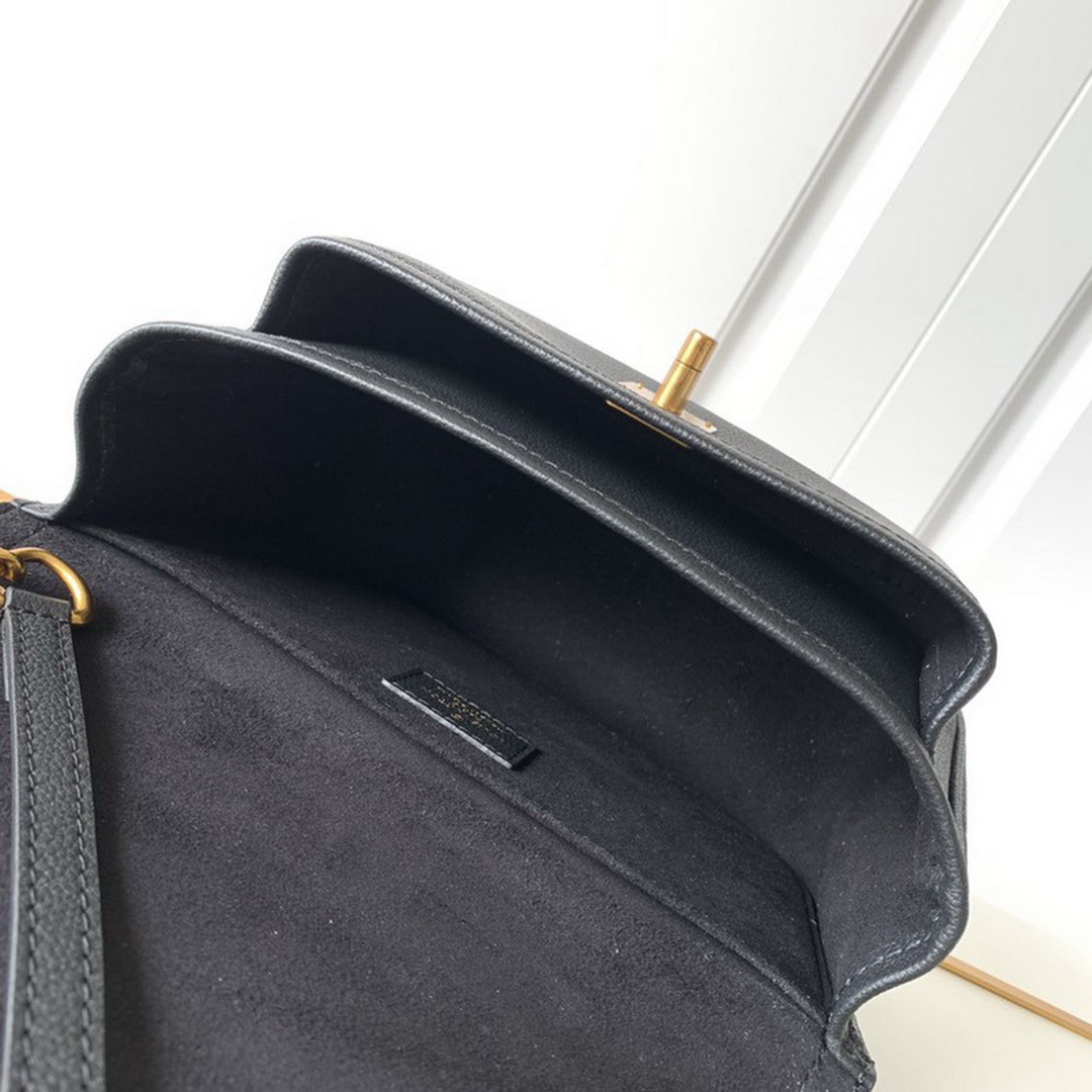 M57073  LOCKME CHAIN PM, LOUIS VUITTON LV