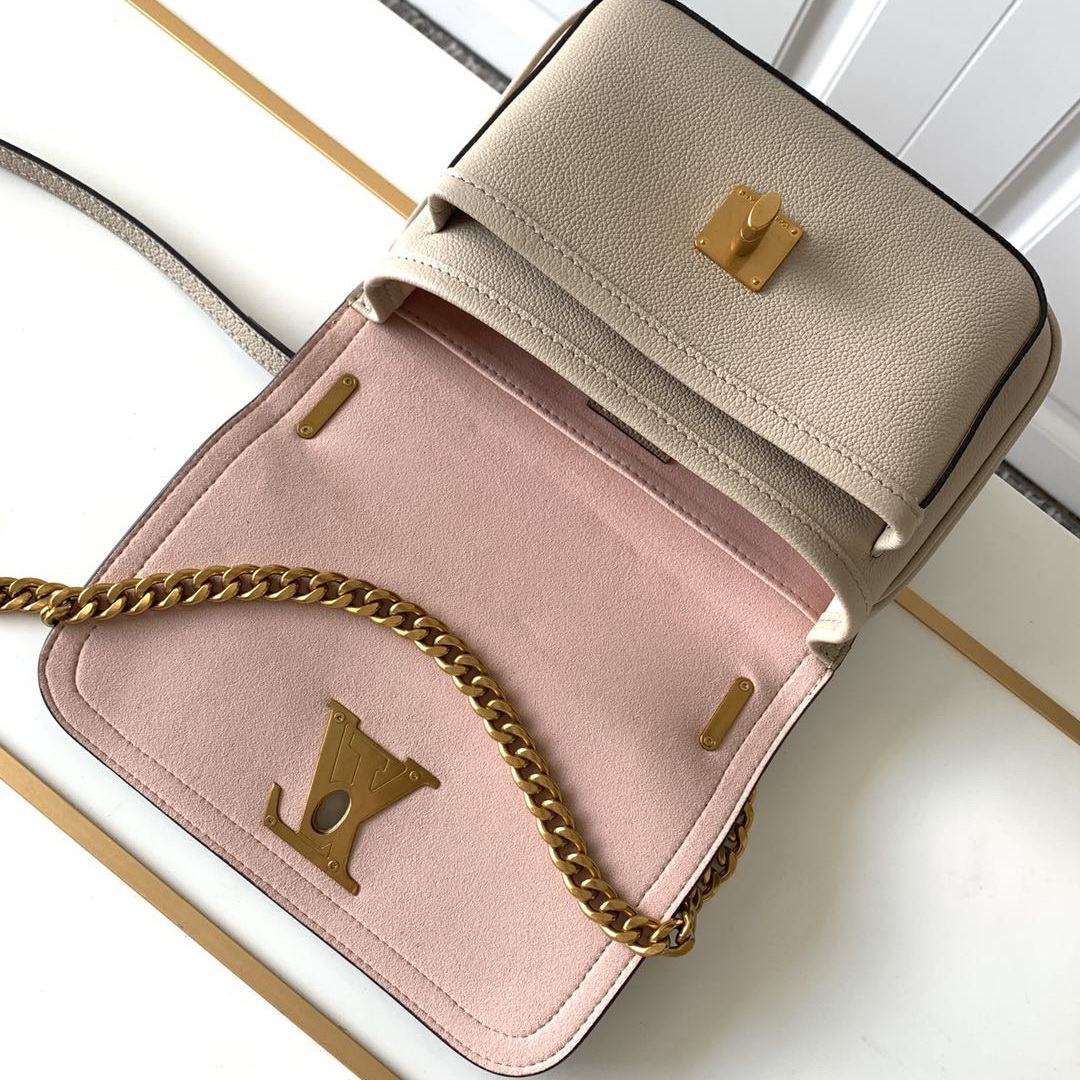 M57072 LOCKME CHAIN PM, LOUIS VUITTON LV