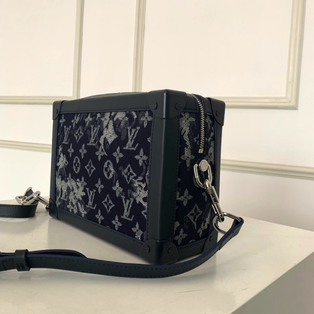 M57283  SOFT TRUNK, Louis Vuitton LV