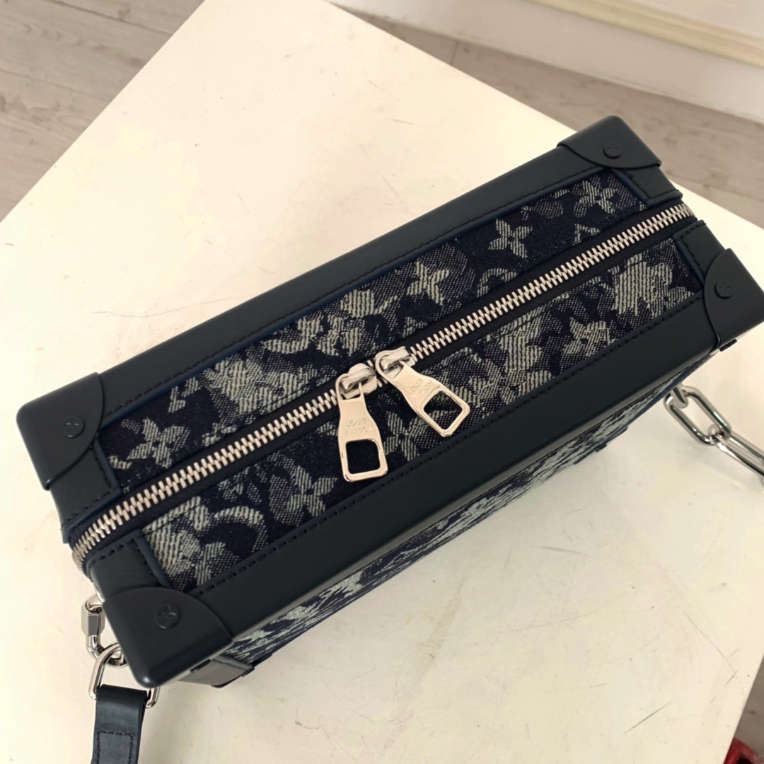 M57283  SOFT TRUNK, Louis Vuitton LV