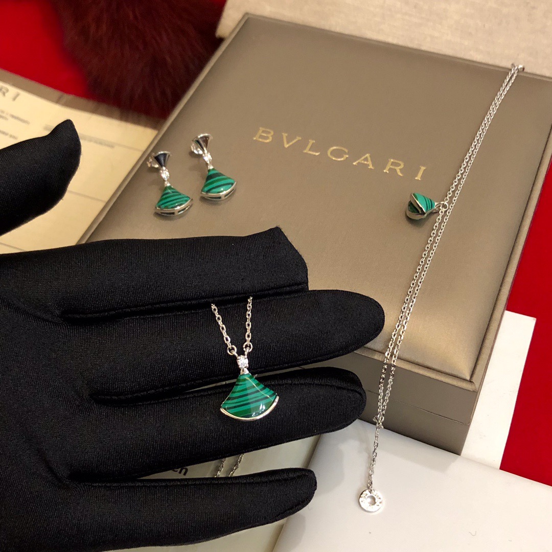 Necklaces & Pendants, Bvlgari