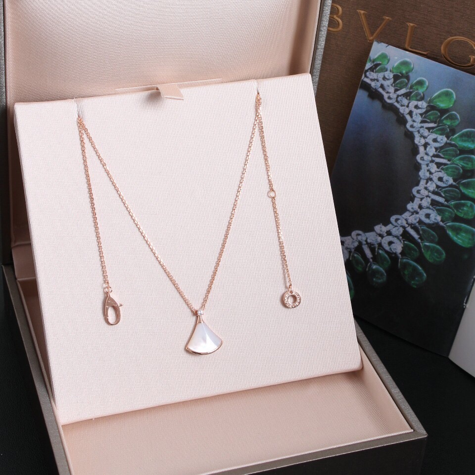 Necklaces & Pendants, Bvlgari