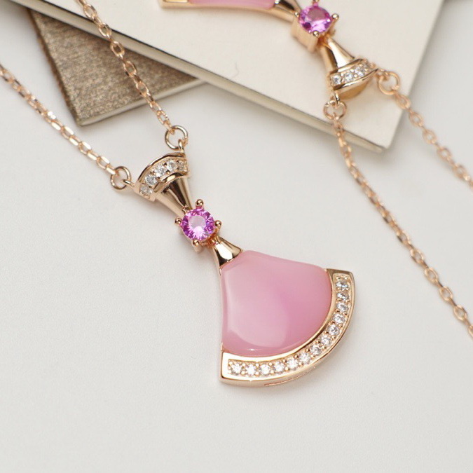 Necklaces & Pendants, Bvlgari