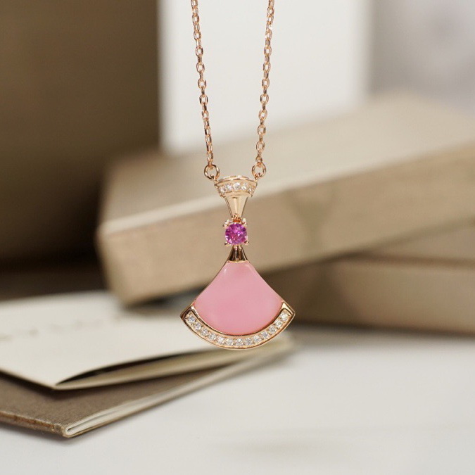 Necklaces & Pendants, Bvlgari
