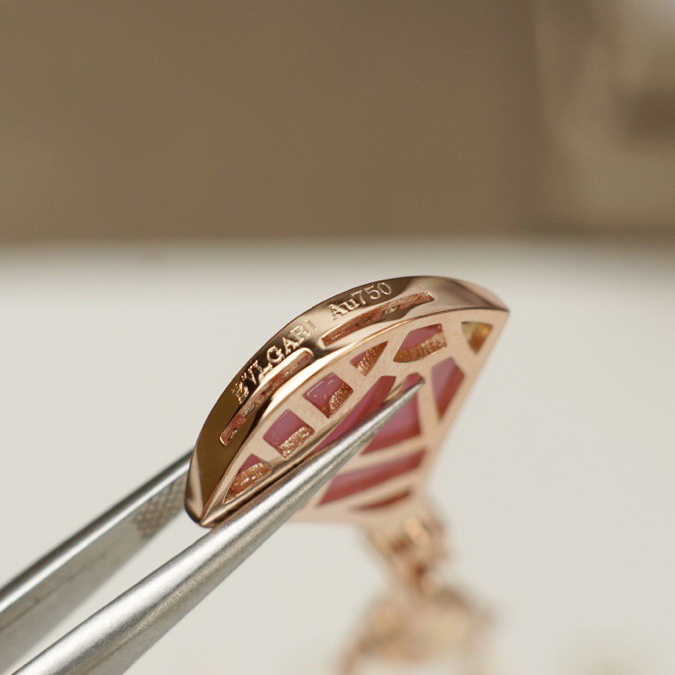 Necklaces & Pendants, Bvlgari