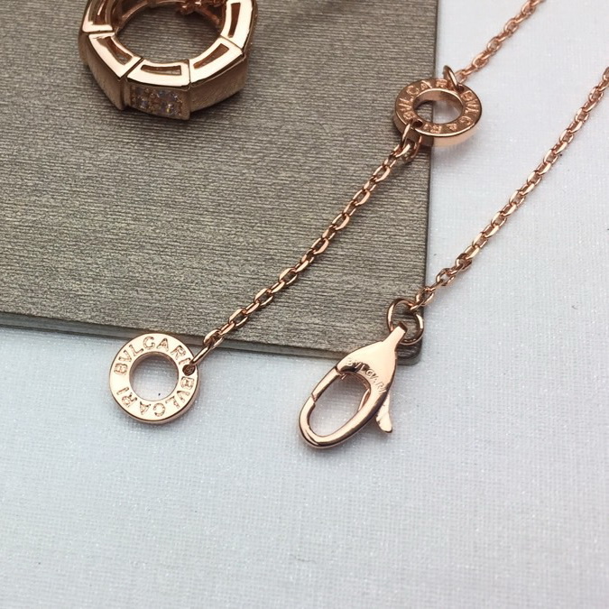Necklaces & Pendants, Bvlgari
