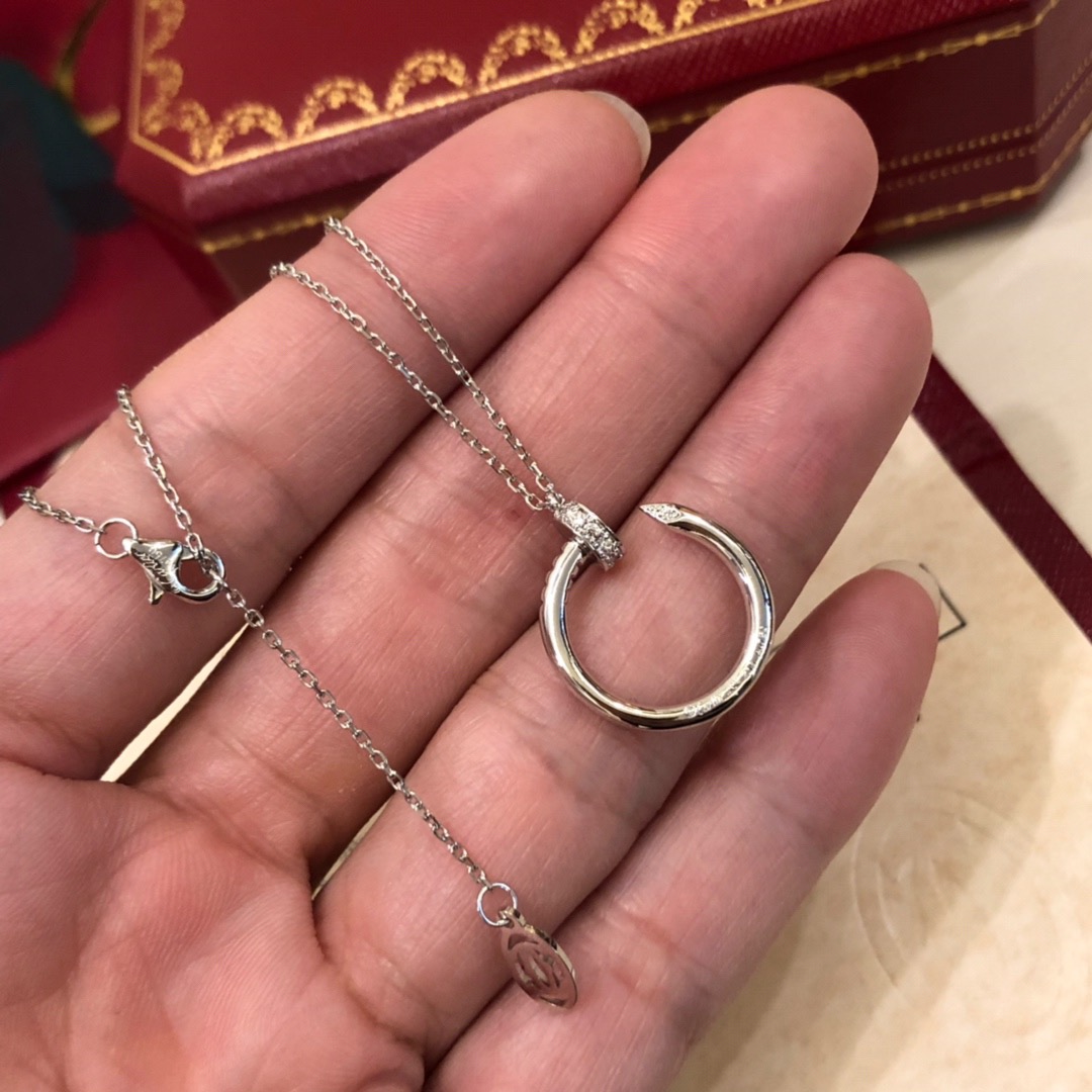 Necklaces & Pendants, Cartier