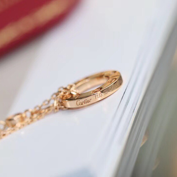 Necklaces & Pendants, Cartier