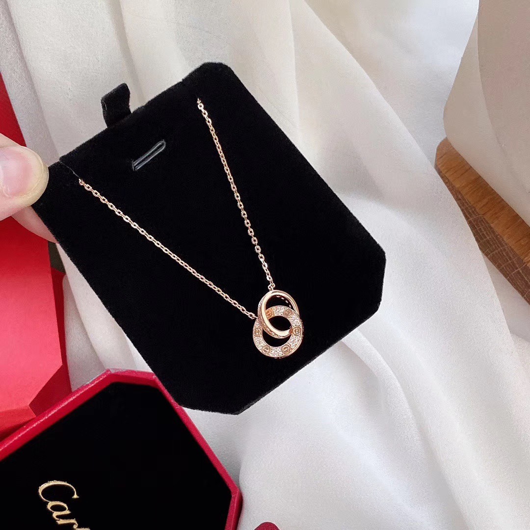 Necklaces & Pendants, Cartier