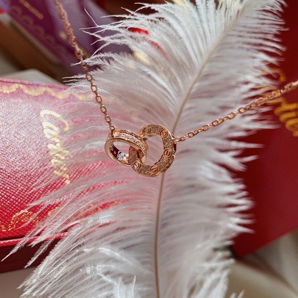 Necklaces & Pendants, Cartier
