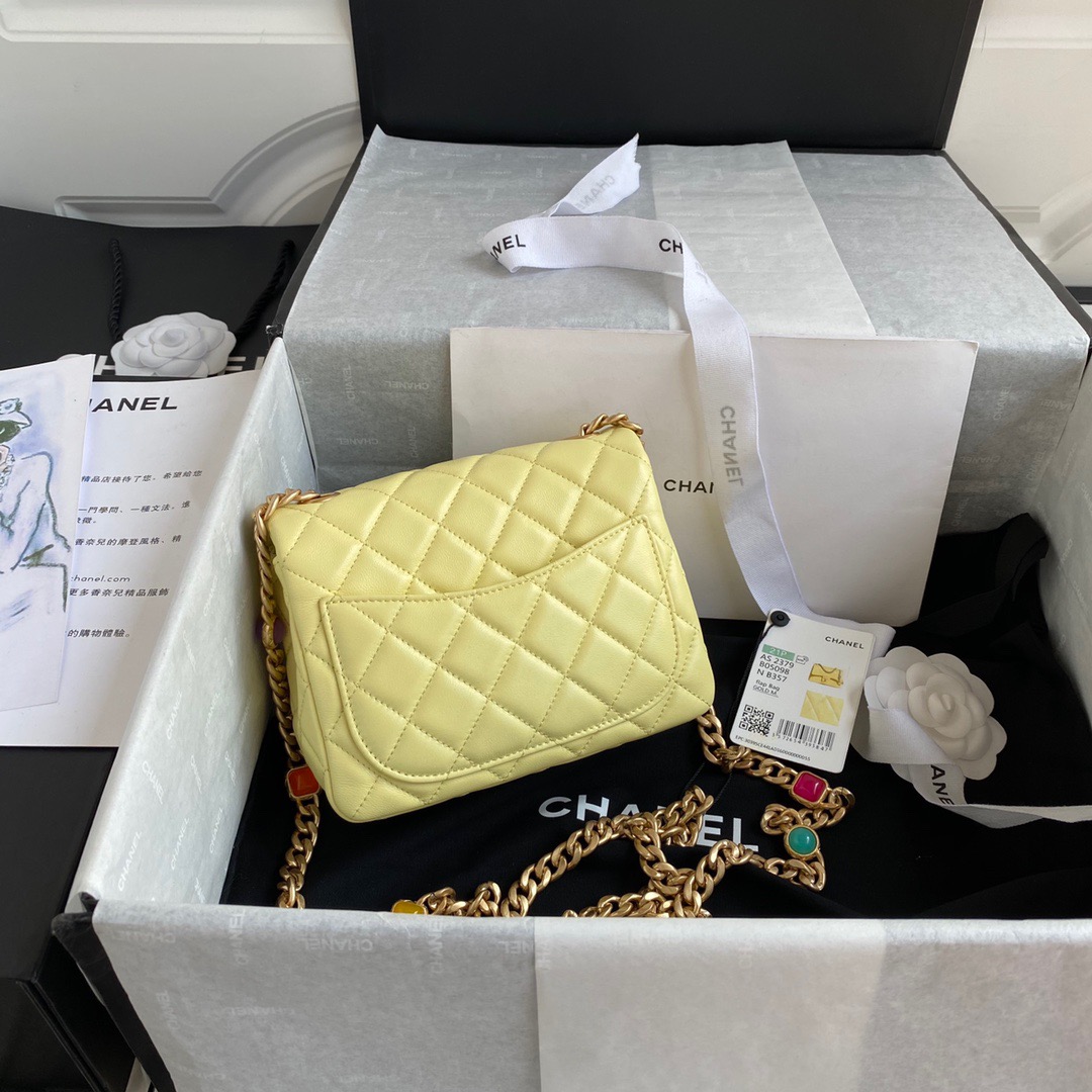 AS2379 chanel flap bag