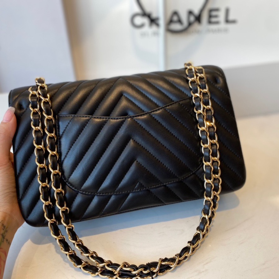 A01112  classic handbag, chanel bags
