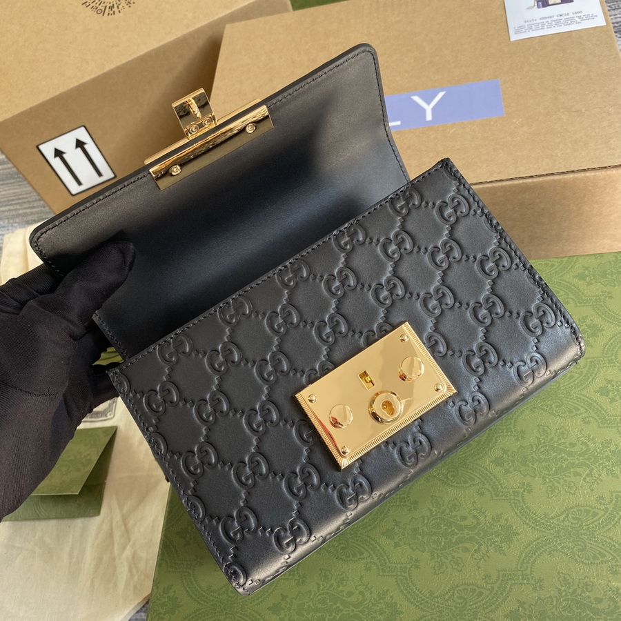 Padlock Gucci Signature shoulder bag, 409487