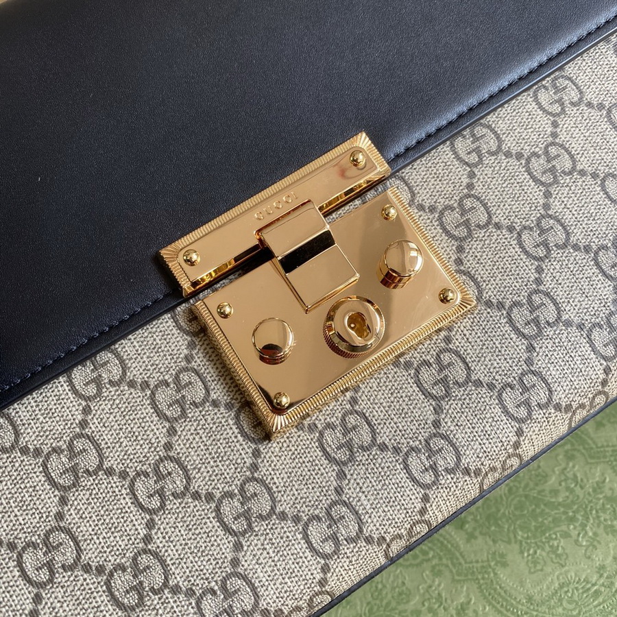 Gucci Padlock medium GG shoulder bag, 409486