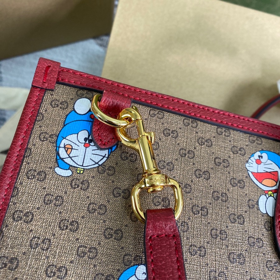 653952 Doraemon x Gucci large tote bag, gucci Tote Bags for Men