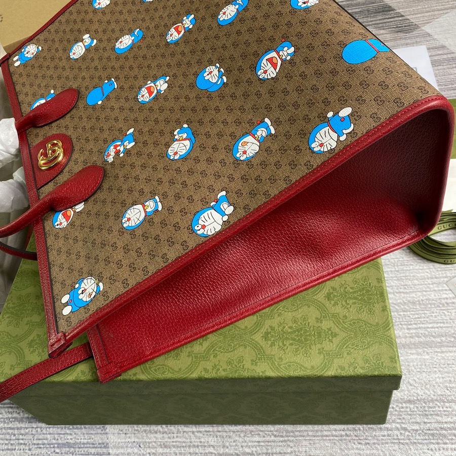 653952 Doraemon x Gucci large tote bag, gucci Tote Bags for Men