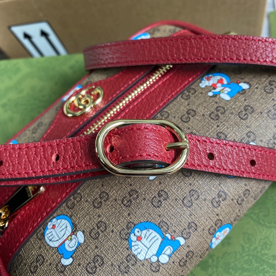 647784 Doraemon x Gucci mini bag, Gucci