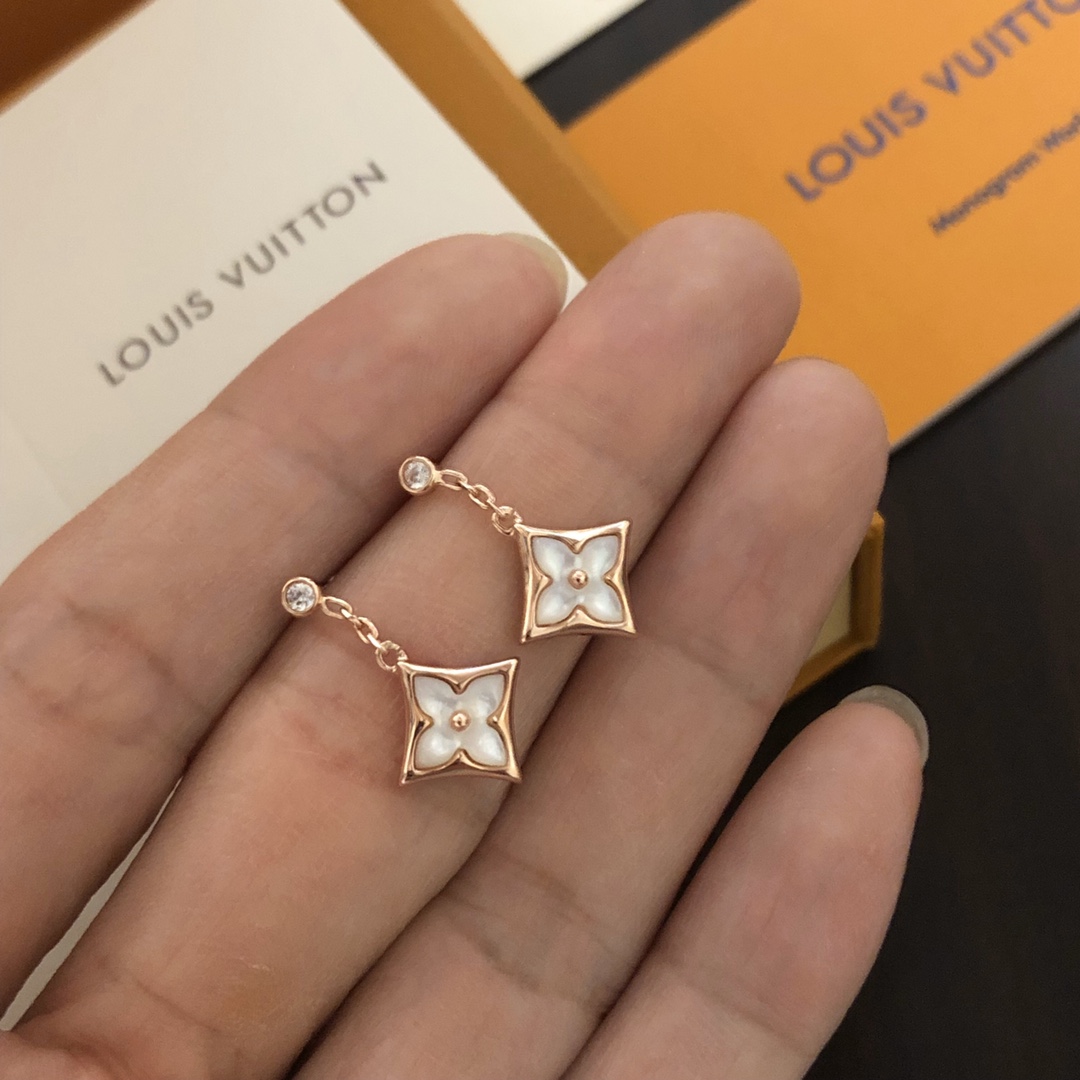 Earrings & Ear Stud, Louis Vuitton LV