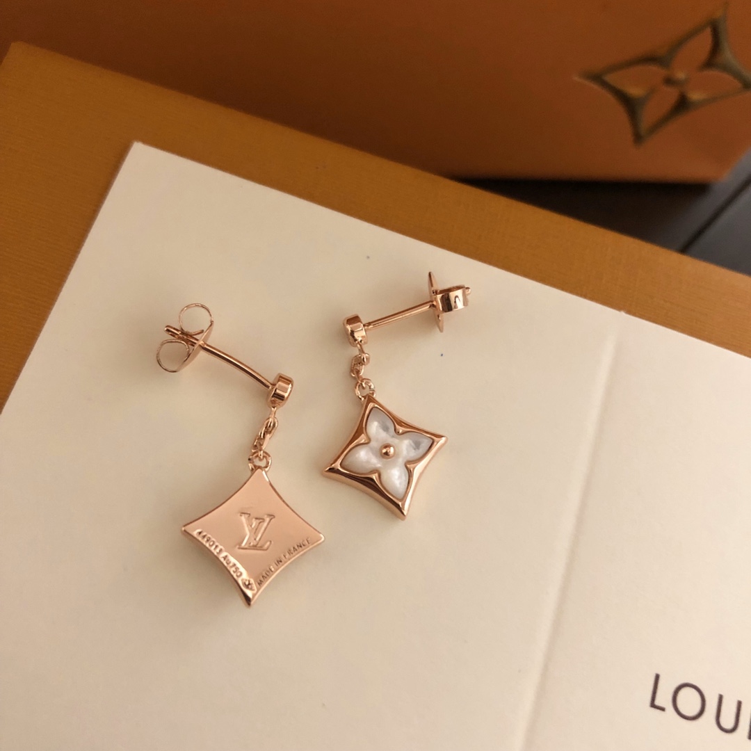 Earrings & Ear Stud, Louis Vuitton LV