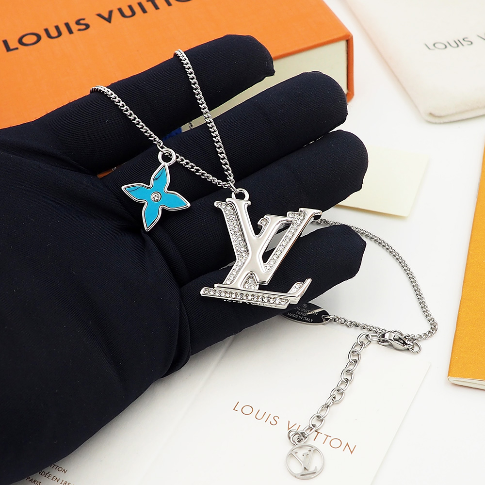Necklaces and Pendants, Louis Vuitton LV