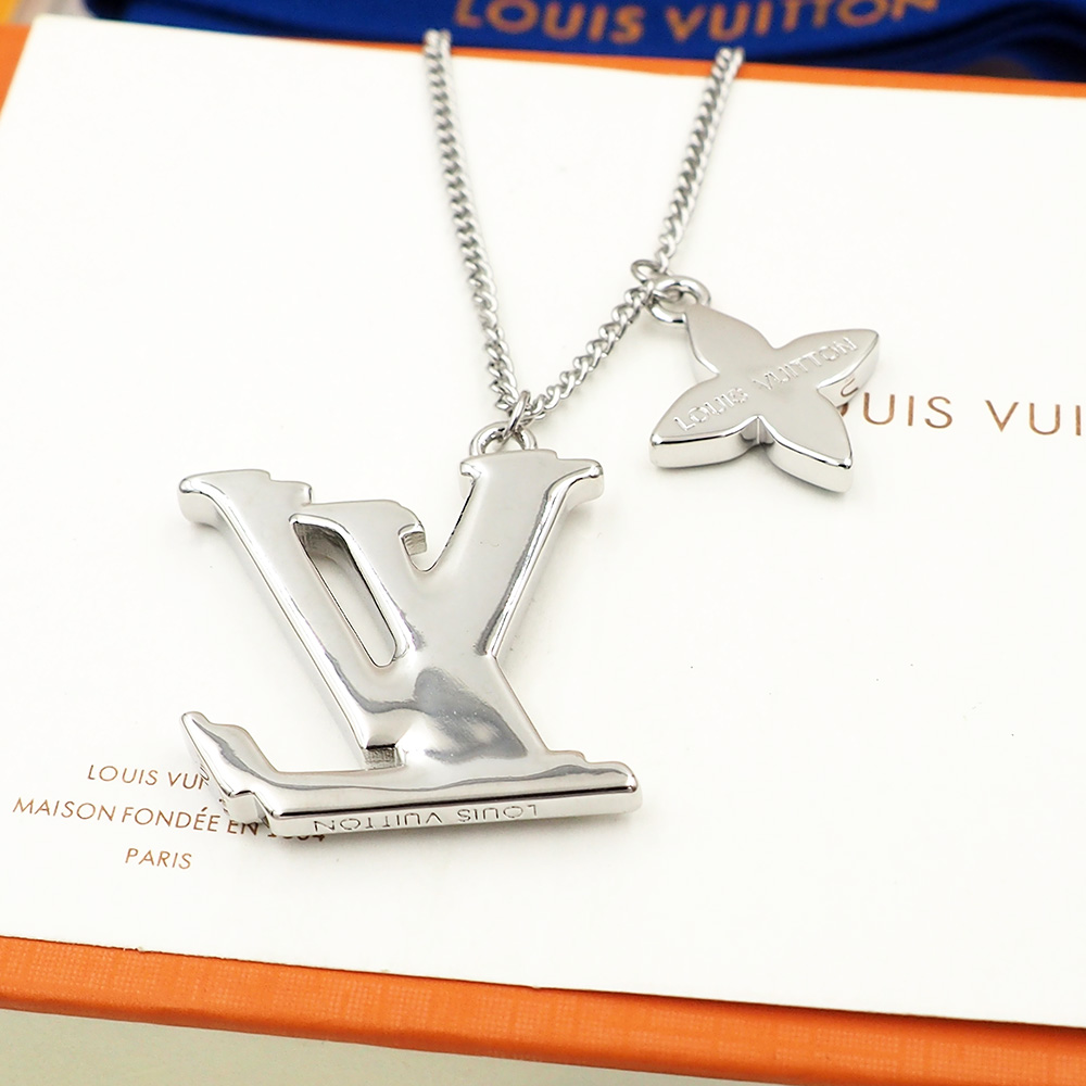 Necklaces and Pendants, Louis Vuitton LV