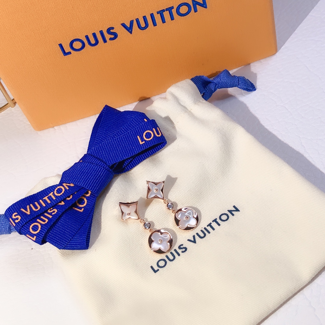 Earrings & Ear Stud, Louis Vuitton LV