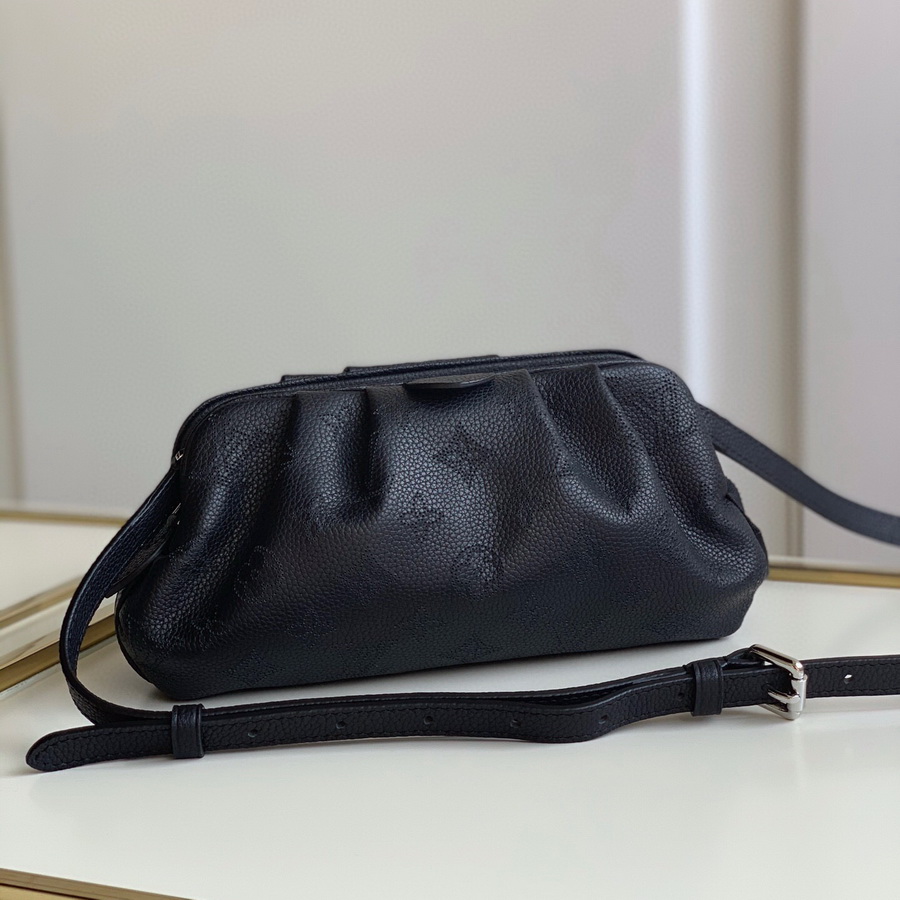 M80093 SCALA MINI POUCH Louis Vuitton LV
