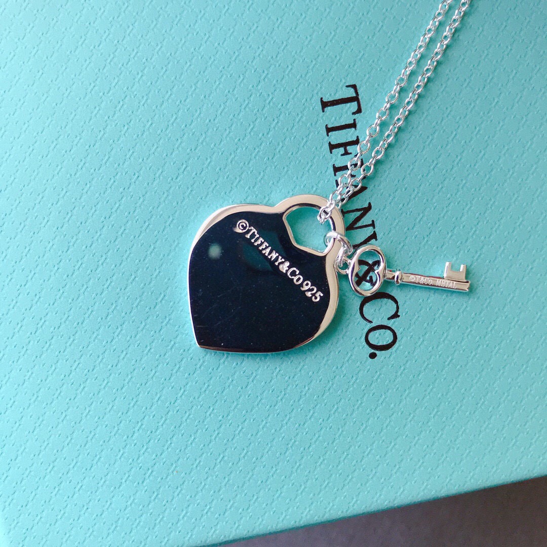 Necklaces & Pendants, Tiffany & Co.
