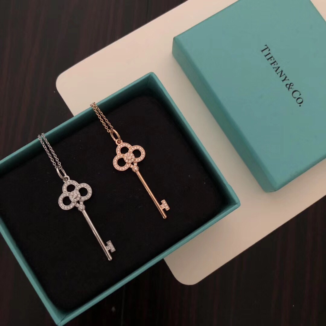 Necklaces & Pendants, Tiffany & Co.