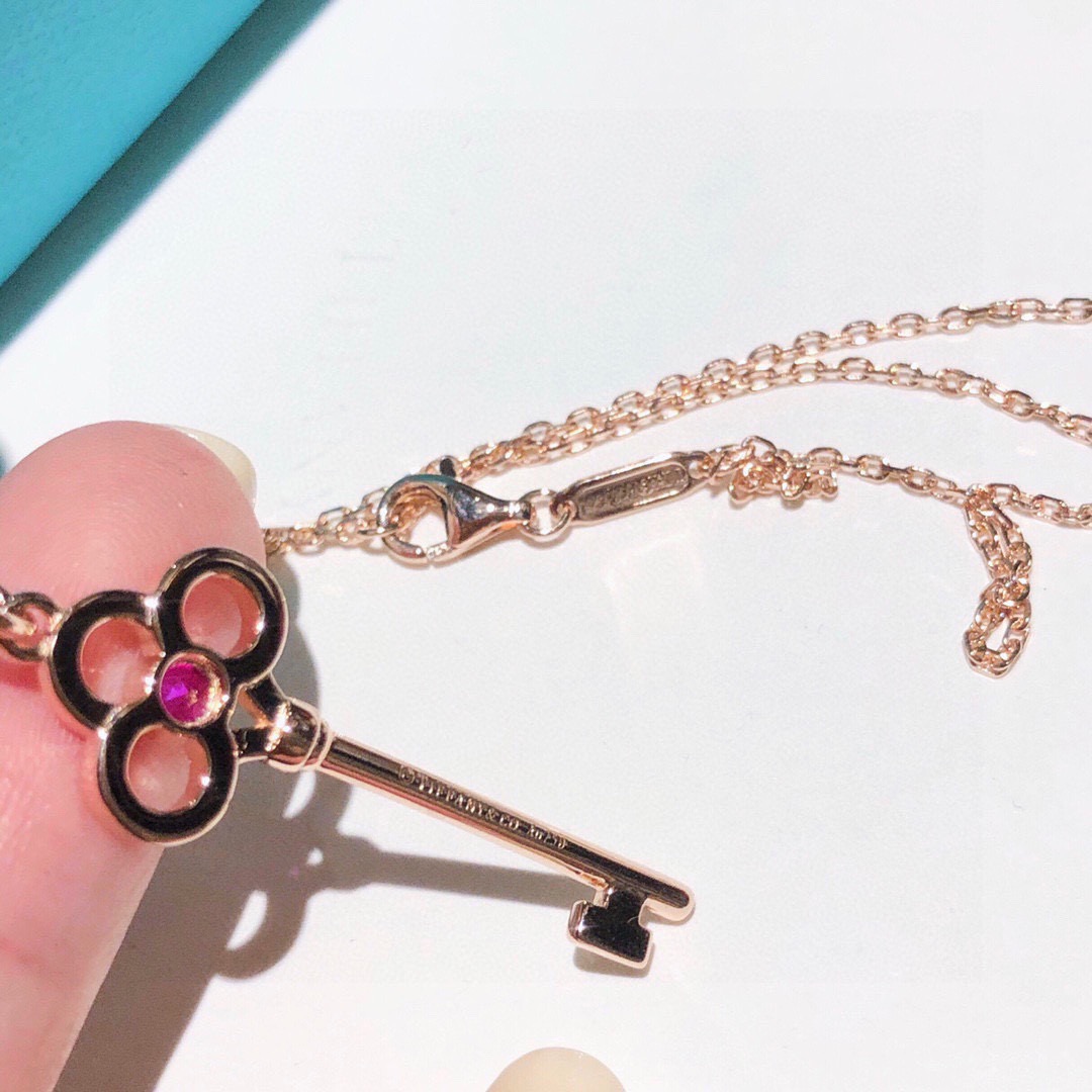 Necklaces & Pendants, Tiffany & Co.