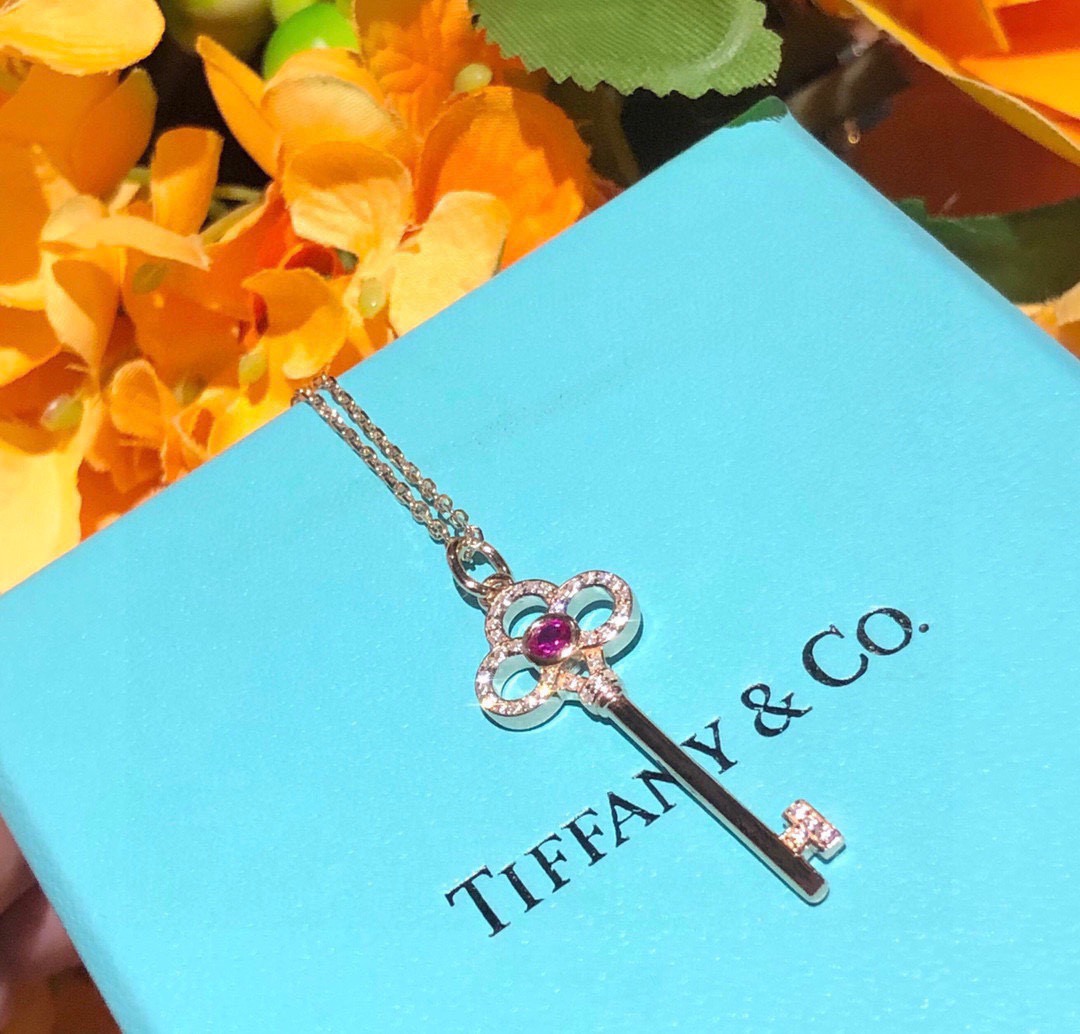 Necklaces & Pendants, Tiffany & Co.