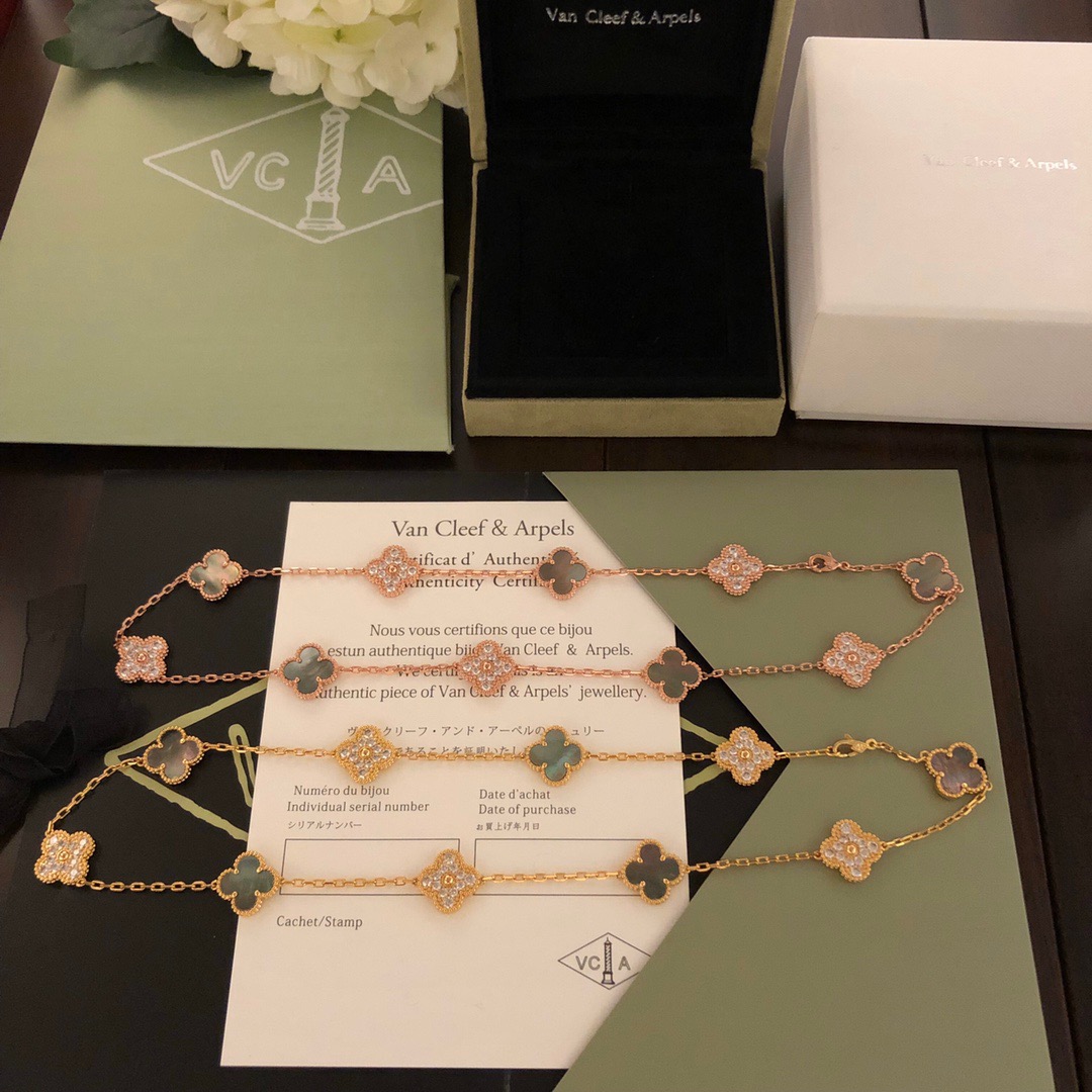 VanCleef&Arpels Necklaces