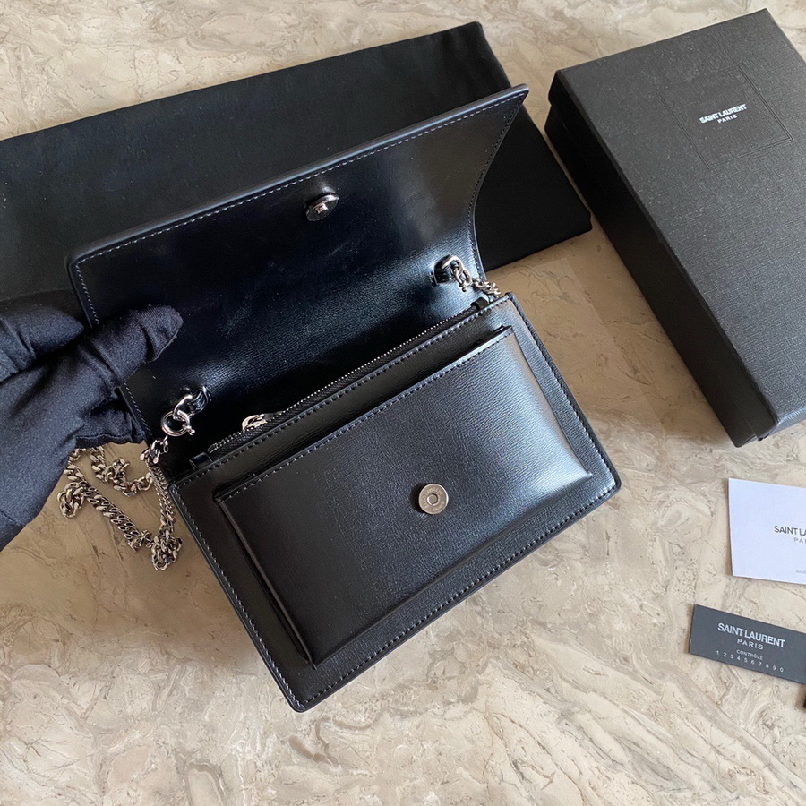533026 SUNSET CHAIN WALLET IN SMOOTH LEATHER, YSL Saint Laurent