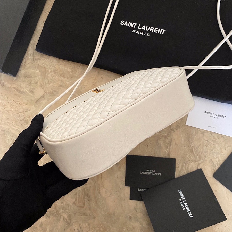 648990 VICTOIRE CAMERA BAG IN QUILTED LAMBSKIN, YSL Saint Laurent