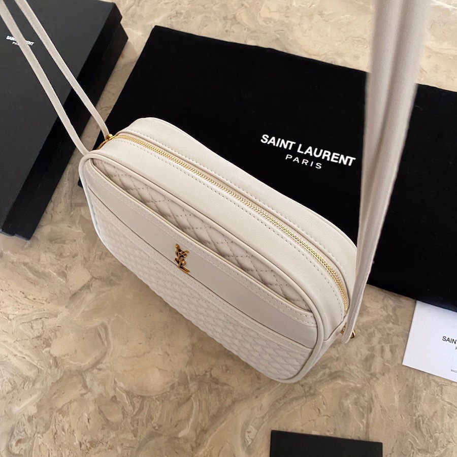 648990 VICTOIRE CAMERA BAG IN QUILTED LAMBSKIN, YSL Saint Laurent