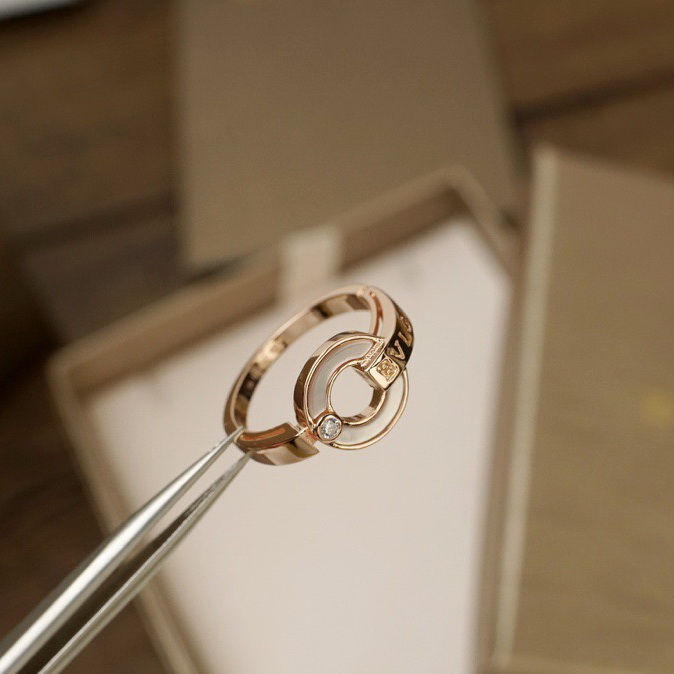 Bvlgari ring