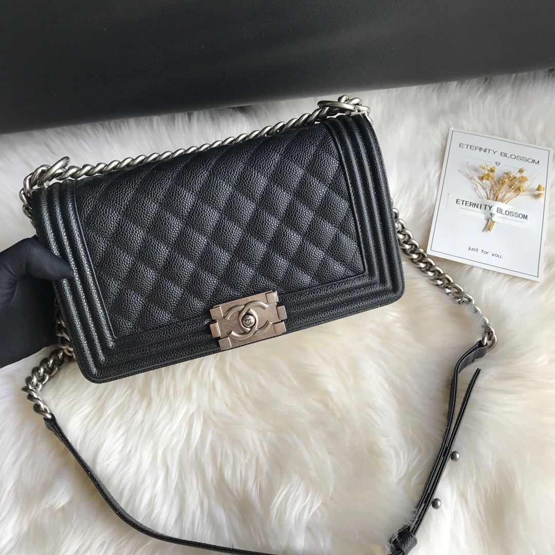 A67086, CHANEL BOY CHANEL HANDBAG, GRAINED CALFSKIN