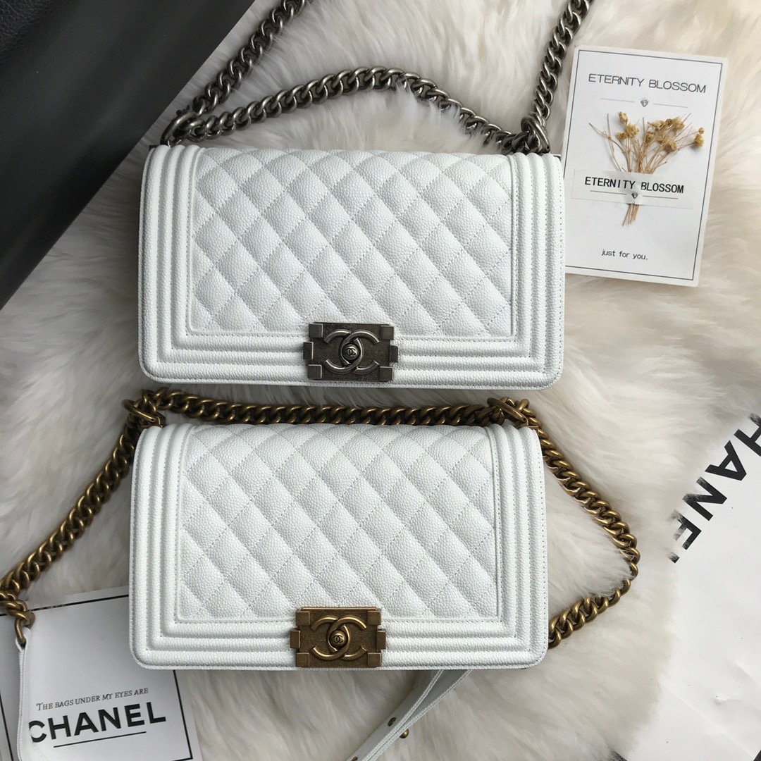 A67086, CHANEL BOY CHANEL HANDBAG, GRAINED CALFSKIN