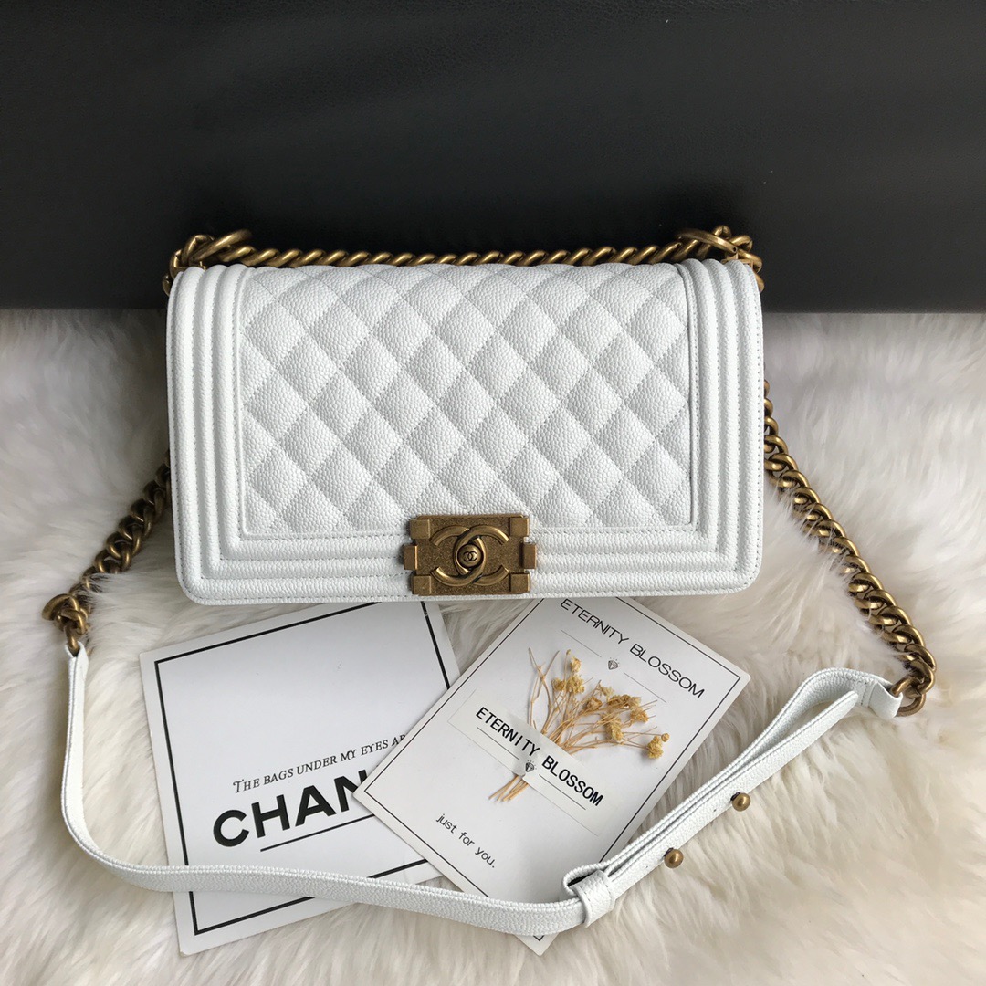 A67086, CHANEL BOY CHANEL HANDBAG, GRAINED CALFSKIN