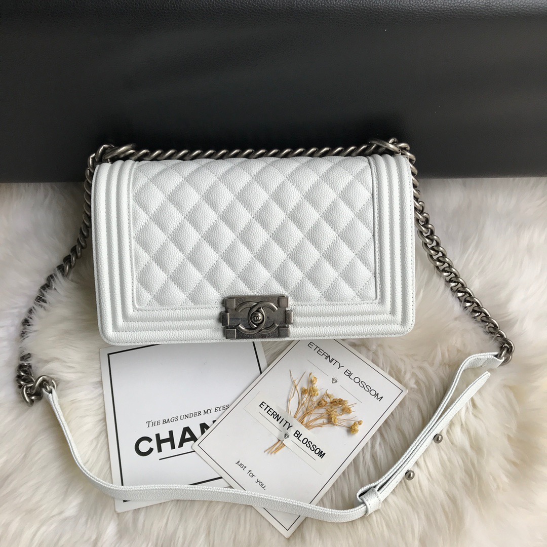 A67086, CHANEL BOY CHANEL HANDBAG, GRAINED CALFSKIN
