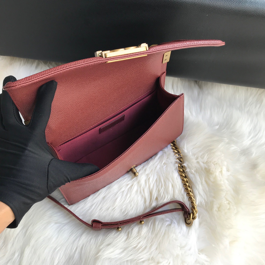 A67086, CHANEL BOY CHANEL HANDBAG, GRAINED CALFSKIN