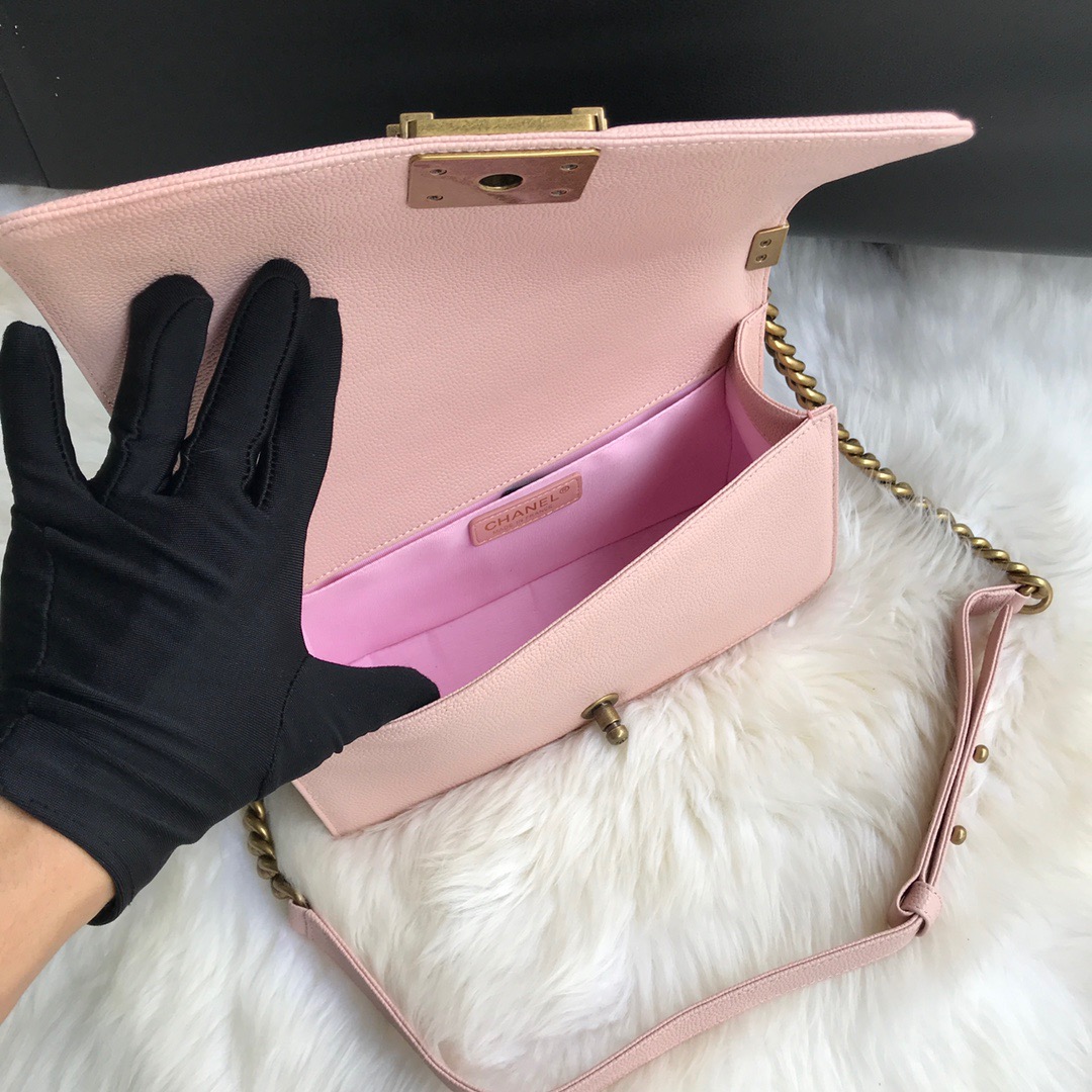 A67086, CHANEL BOY CHANEL HANDBAG, GRAINED CALFSKIN