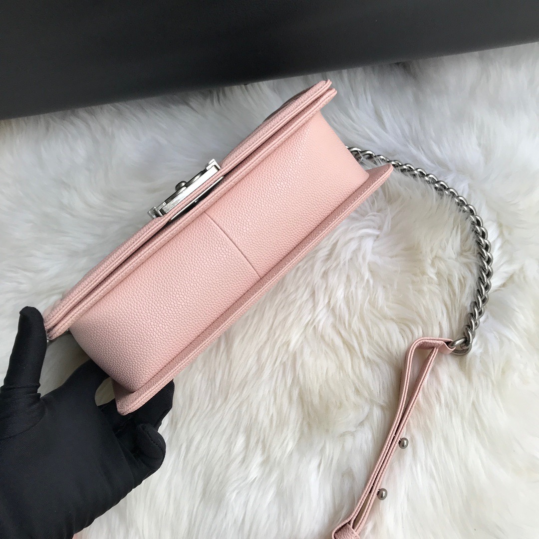 A67086, CHANEL BOY CHANEL HANDBAG, GRAINED CALFSKIN